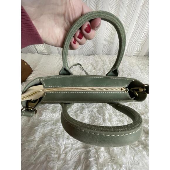 Portland Leather Green Mini Crossbody Tote Zipper Closure EUC - Picture 5 of 9